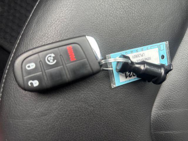 Used 2020 Jeep Renegade Trailhawk w/ Premium Leather Group image 27