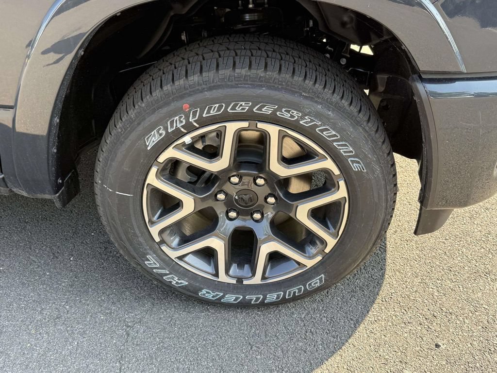 New 2026 RAM 1500 Laramie AWD/4WD image 12