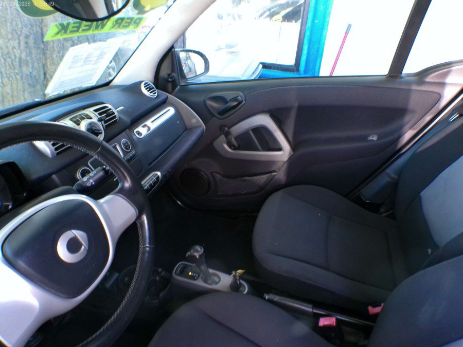 Used 2013 smart fortwo pure RWD image 11