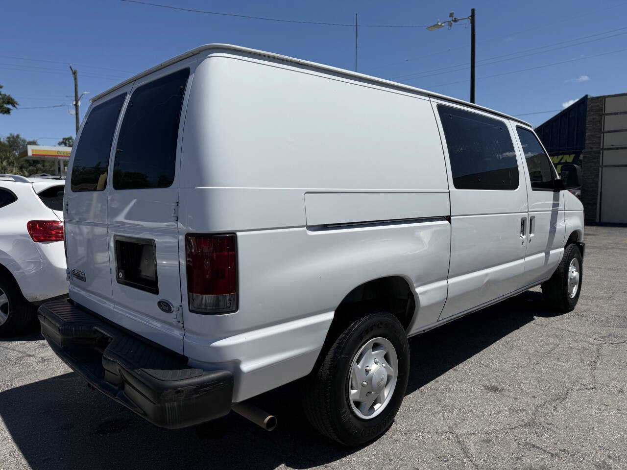 Used 2008 Ford E-250 and Econoline 250 RWD image 7