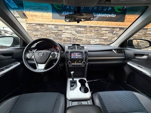 Used 2013 Toyota Camry SE FWD image 16