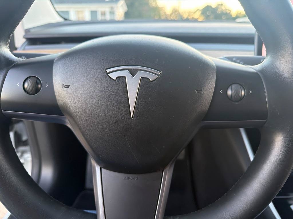 Used 2018 Tesla Model 3 Long Range RWD image 24
