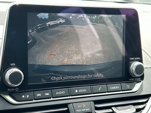 Used 2025 Nissan Altima 2.5 SV FWD image 34