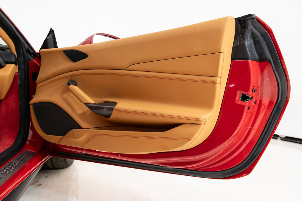 Certified 2017 Ferrari 488 GTB RWD image 22