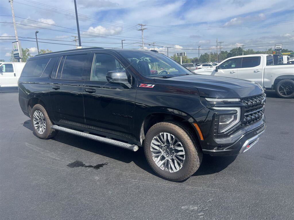 Used 2026 Chevrolet Suburban Z71 AWD/4WD image 2