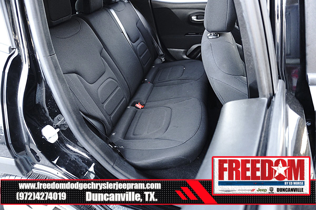 Used 2020 Jeep Renegade Latitude FWD image 15