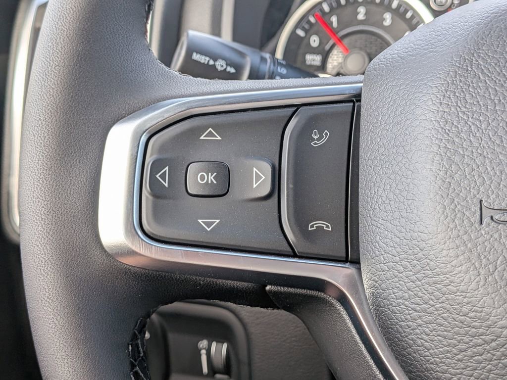 New 2026 RAM 1500 4x4 Crew Cab image 33
