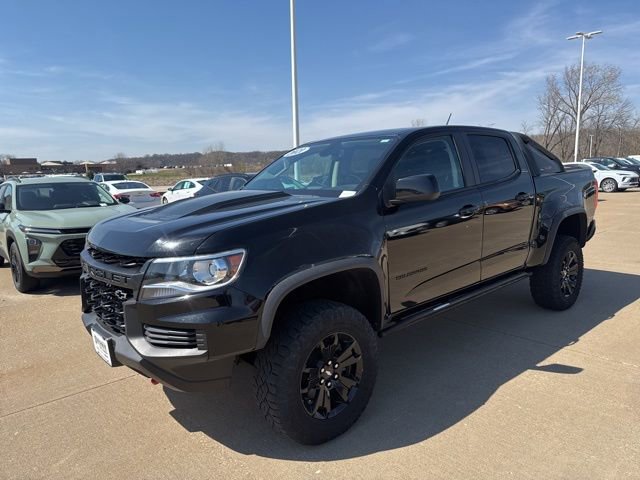 Used 2021 Chevrolet Colorado ZR2 w/ ZR2 Midnight Special Edition image 10