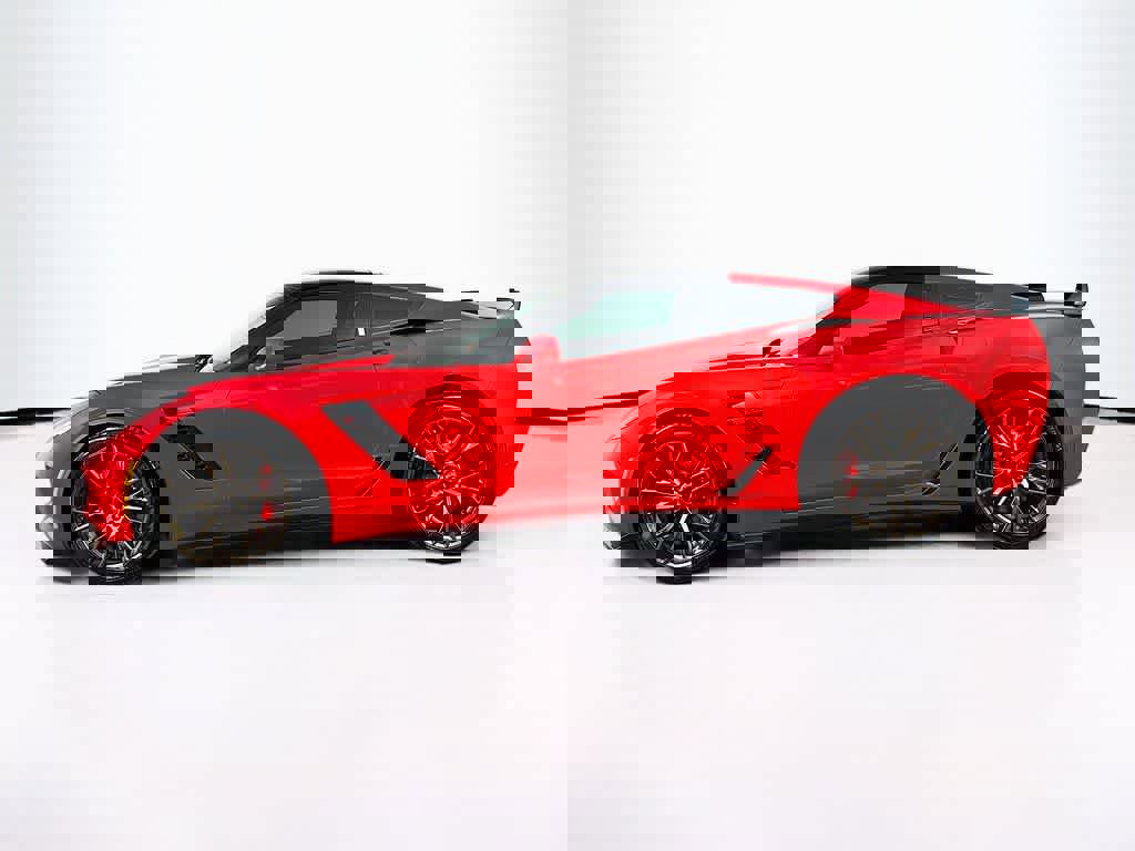 Used 2015 Chevrolet Corvette Z06 RWD image 3