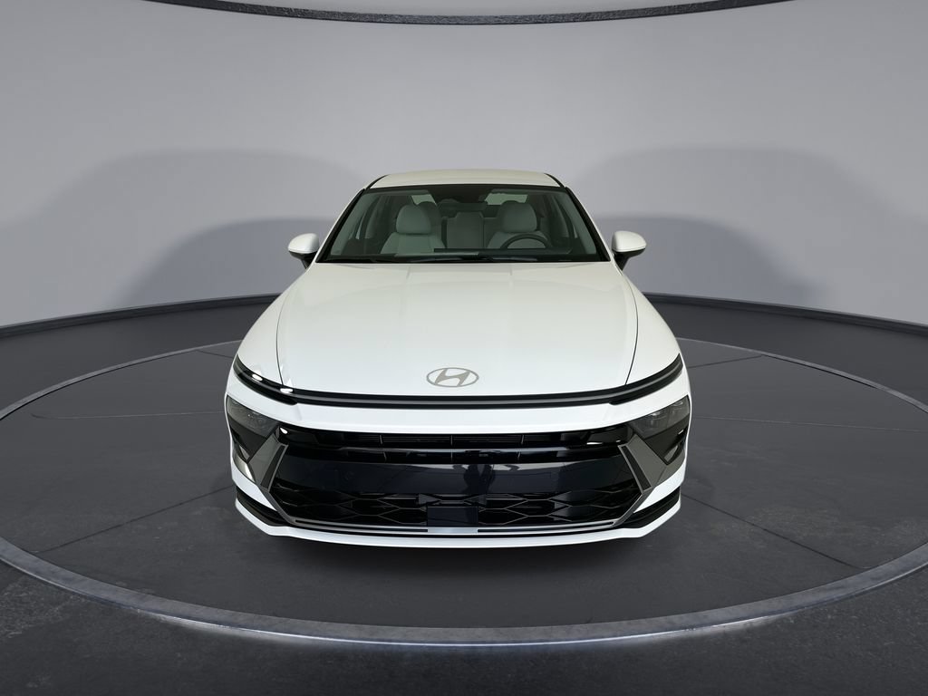 New 2026 Hyundai Sonata SE FWD image 3