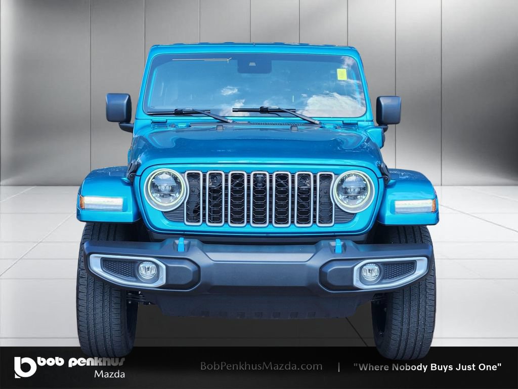Used 2024 Jeep Wrangler Unlimited Sahara w/ Technology Group AWD/4WD image 22