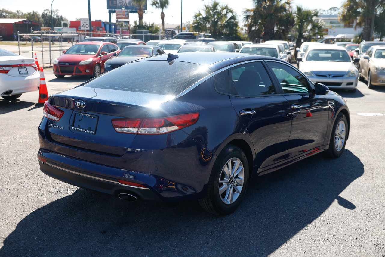 Used 2017 Kia Optima LX image 11