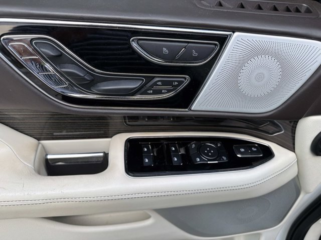 Certified 2023 Lincoln Navigator L Black Label AWD/4WD image 11