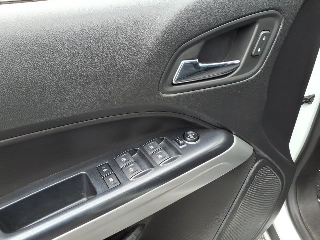 Used 2021 Chevrolet Colorado LT AWD/4WD image 12