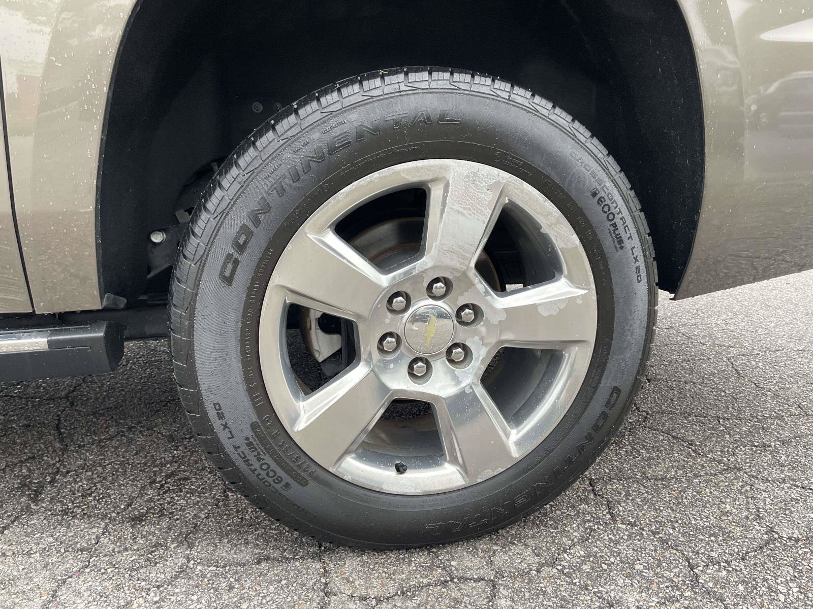 Used 2016 Chevrolet Suburban LTZ AWD/4WD image 28