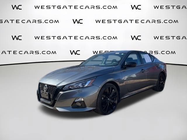 Used 2022 Nissan Altima 2.5 SR w/ Midnight Edition Package