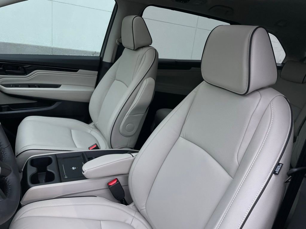 New 2026 Honda Odyssey Touring image 26