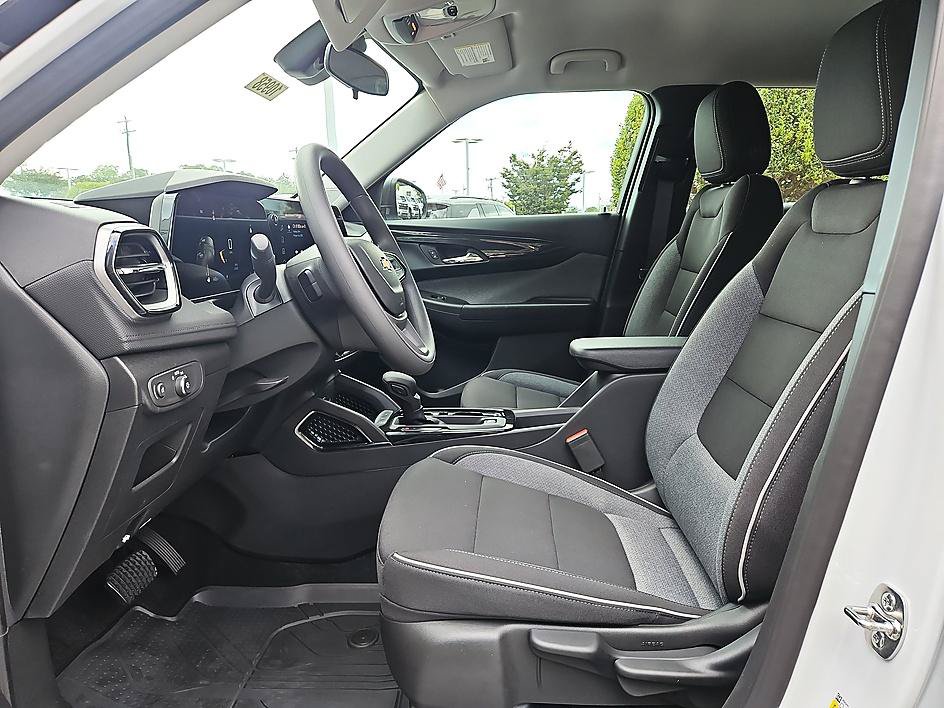 New 2026 Chevrolet TrailBlazer LS FWD image 9