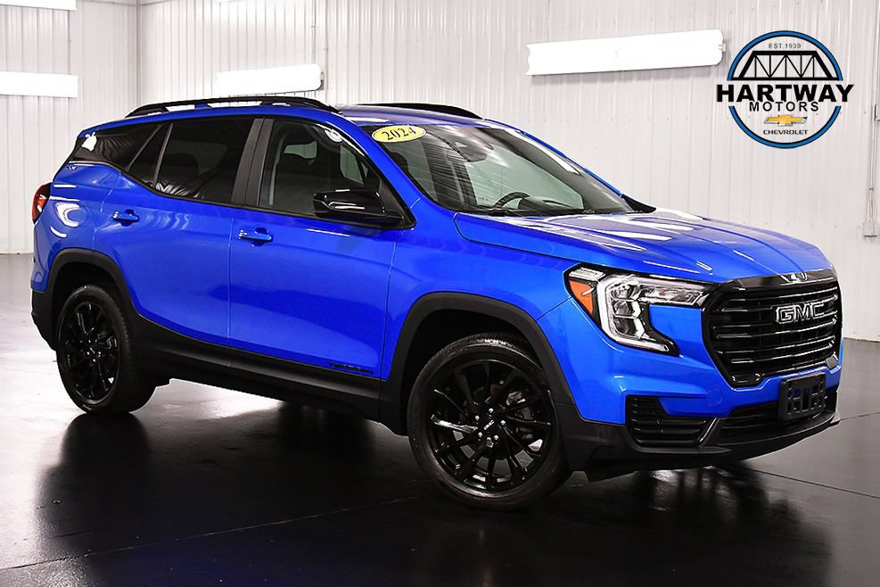 Used 2024 GMC Terrain SLE w/ Driver Convenience Package