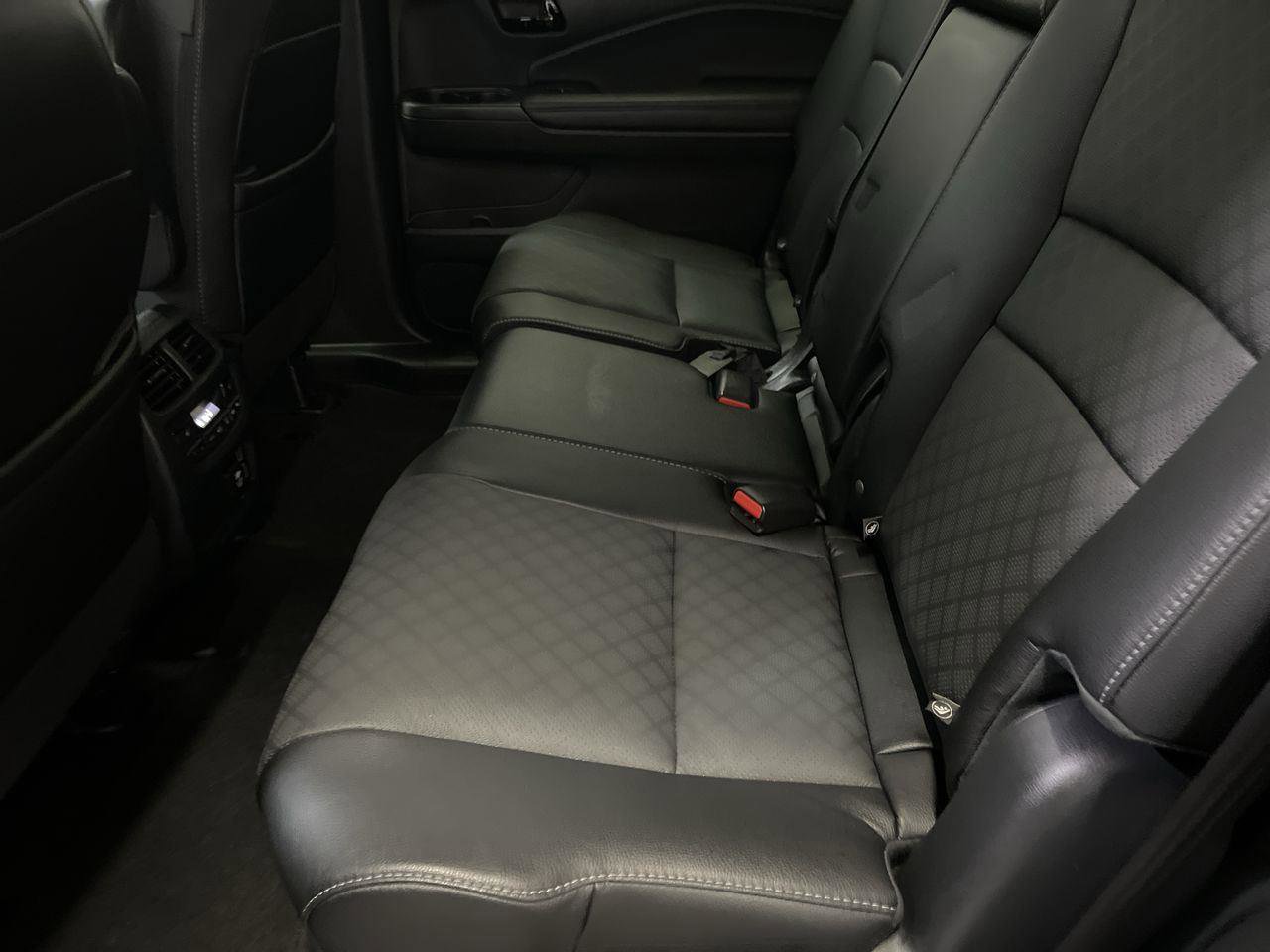 Used 2022 Honda Passport Elite image 23