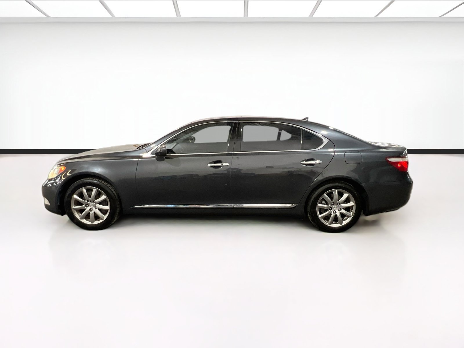 Used 2009 Lexus LS 460 L w/ Preferred Accessory Pkg RWD image 25