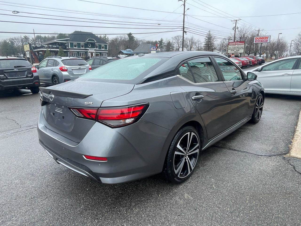 Used 2020 Nissan Sentra SR image 4
