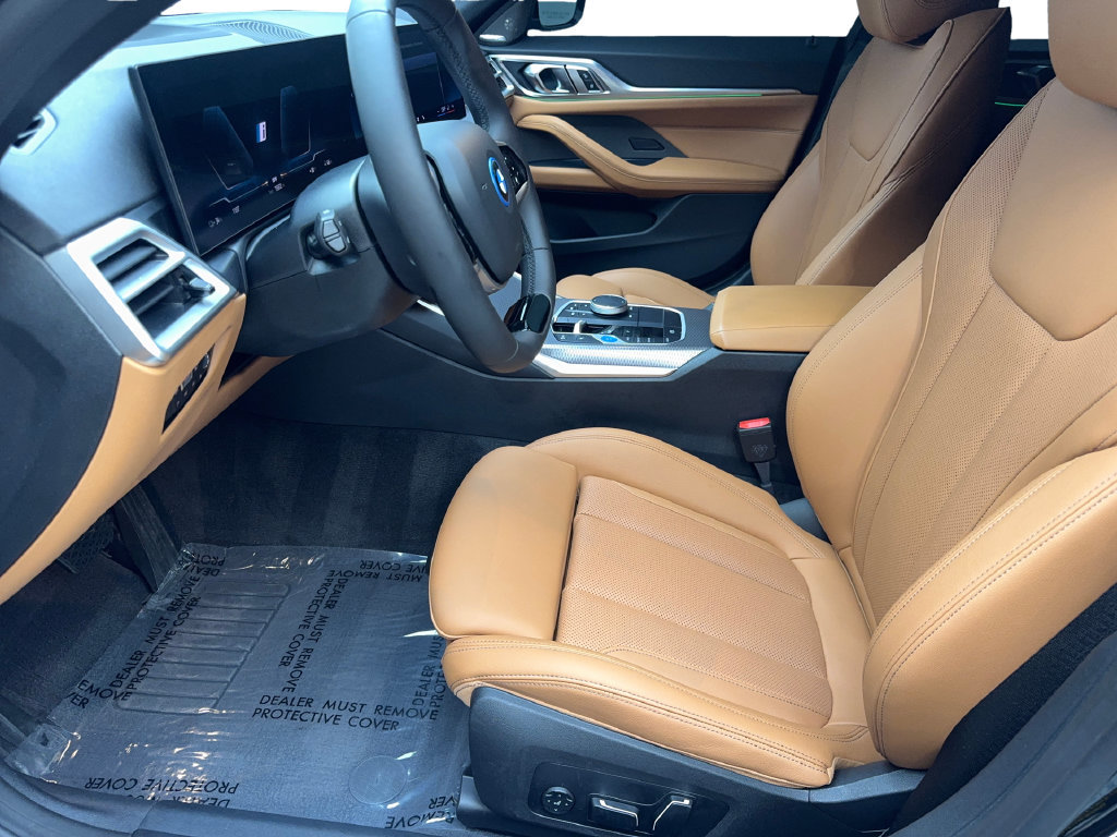 Used 2025 BMW i4 eDrive40 w/ Premium Package RWD image 29