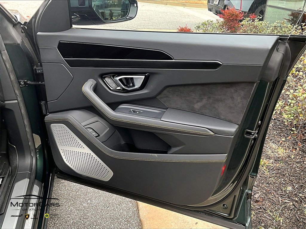 Used 2024 Lamborghini Urus S image 22