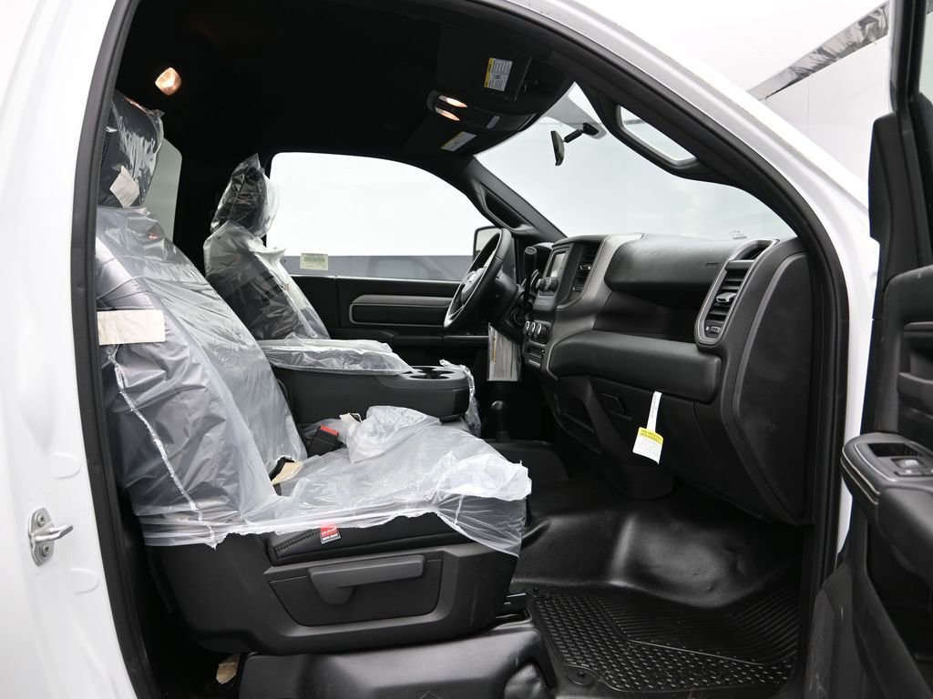 Used 2023 RAM 5500 Tradesman AWD/4WD image 20