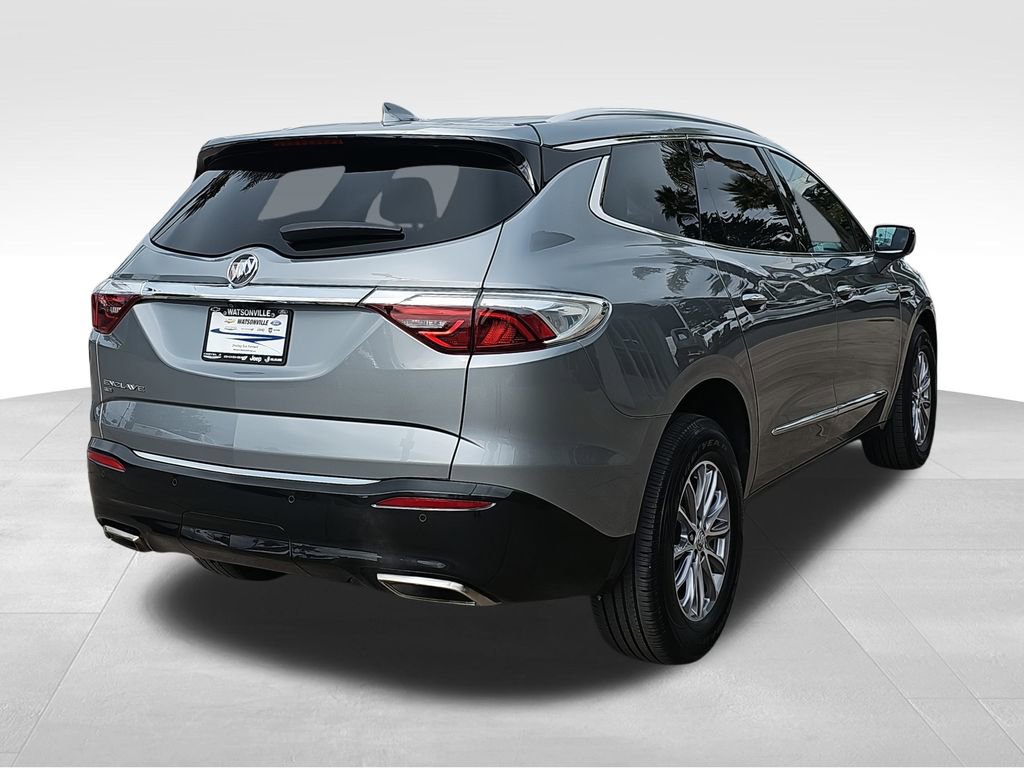 Used 2024 Buick Enclave Premium image 3