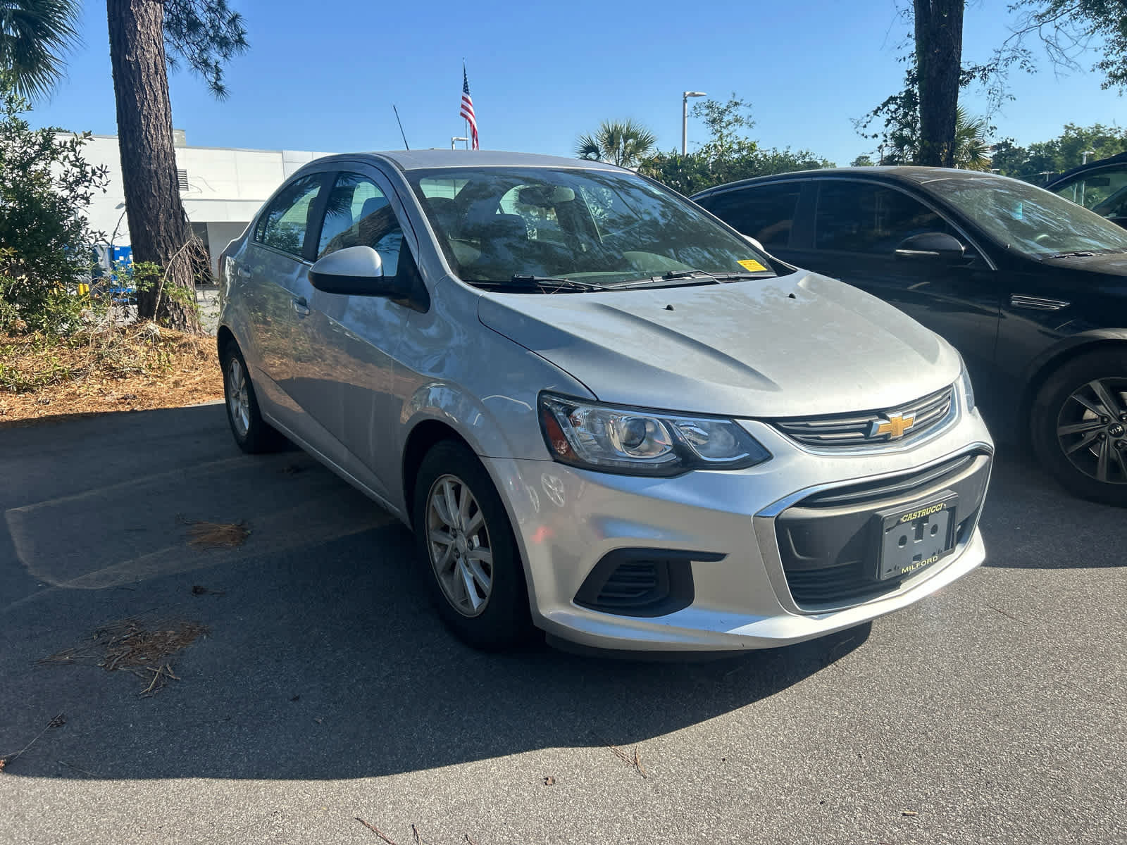 Used 2019 Chevrolet Sonic LT FWD image 3