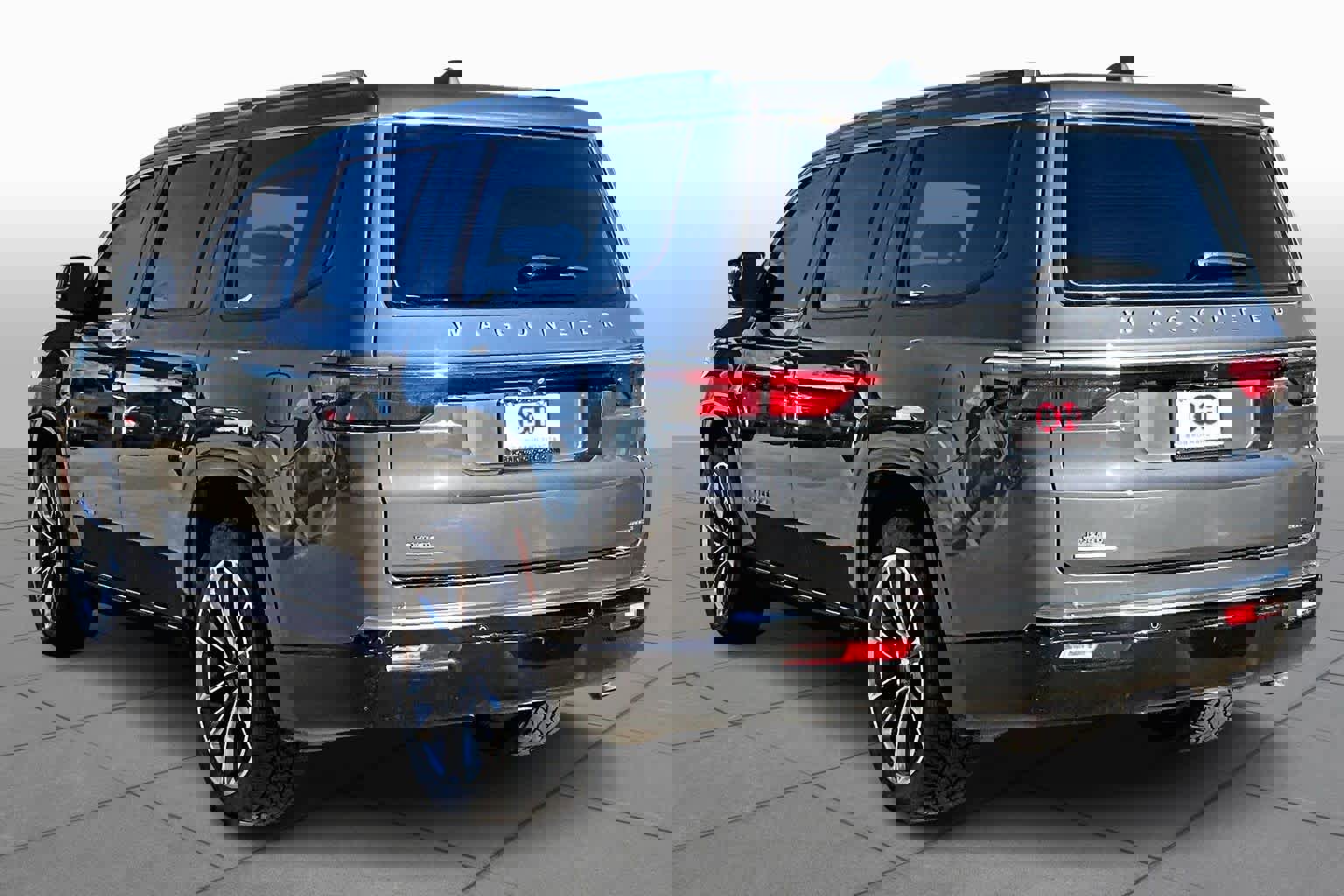 Used 2022 Jeep Wagoneer Series III w/ Premium Group I image 11