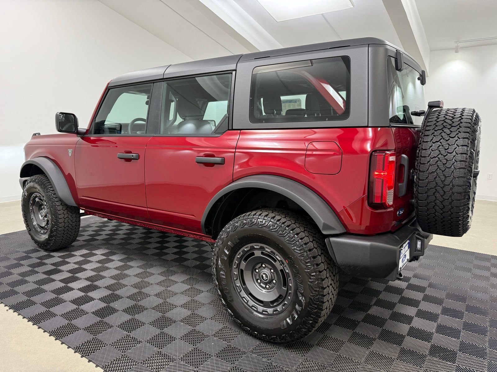 New 2025 Ford Bronco 4-Door w/ Sasquatch Package image 5