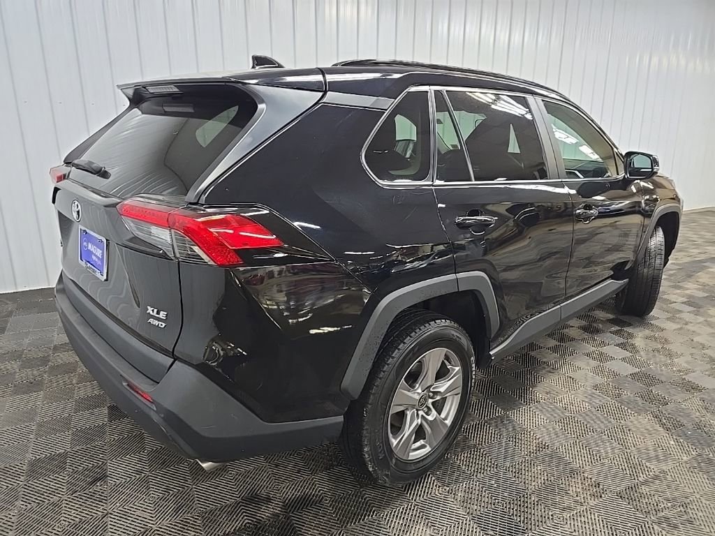Used 2023 Toyota RAV4 XLE image 10