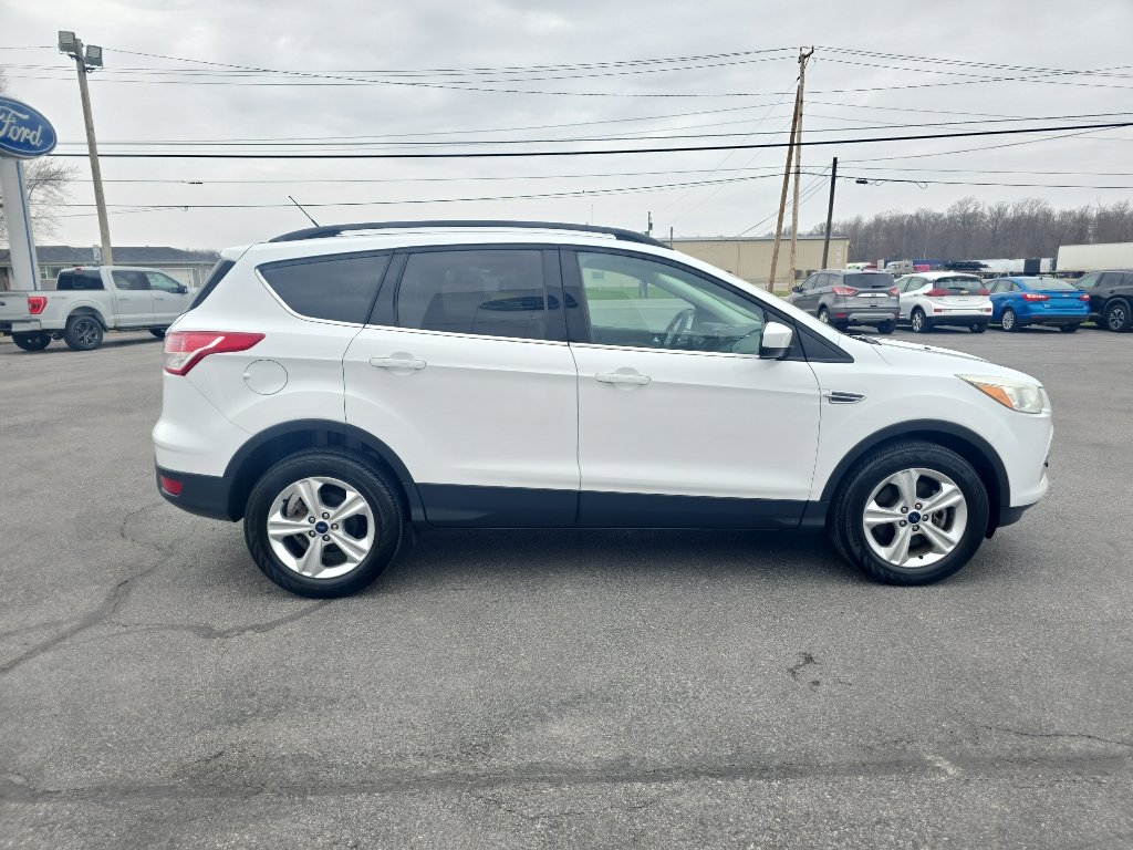 Used 2015 Ford Escape SE w/ Equipment Group 201A image 5