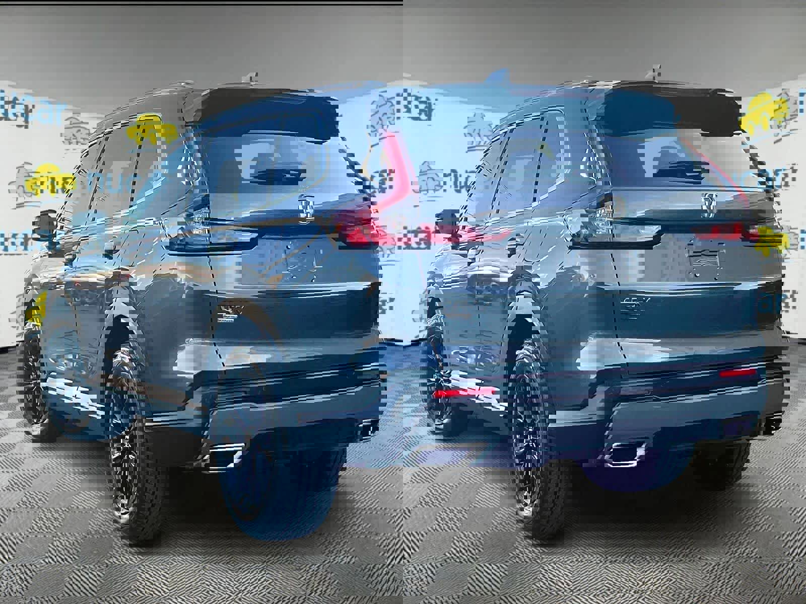 Used 2025 Honda CR-V Sport-L image 4