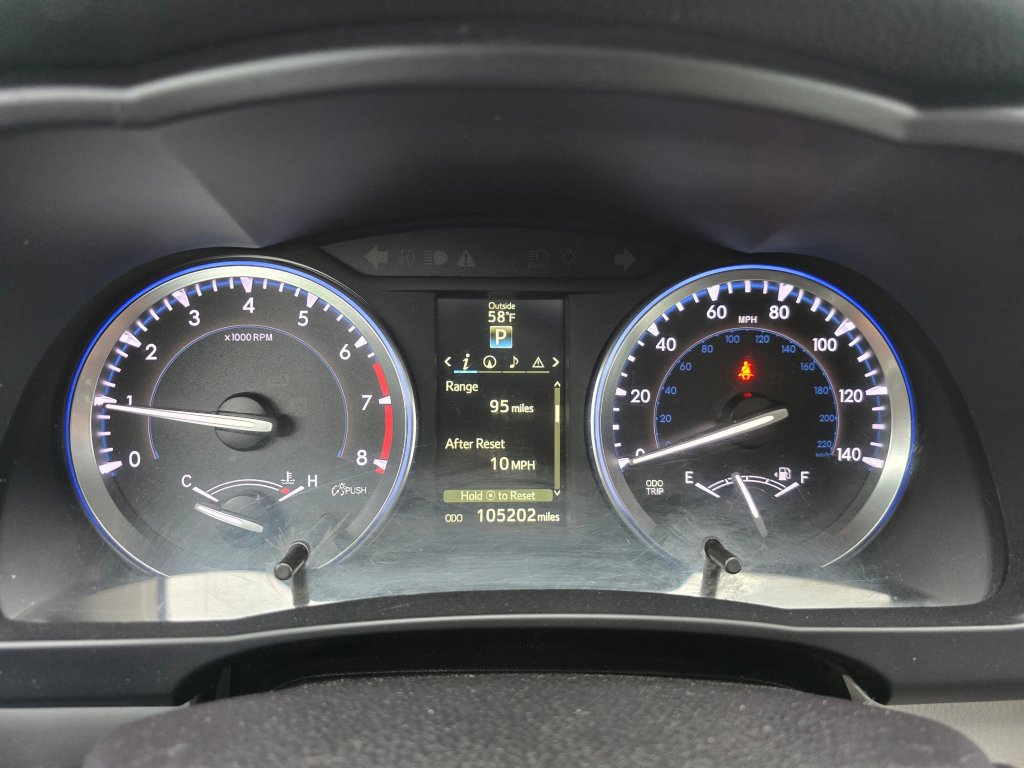 Used 2015 Toyota Highlander Limited AWD/4WD image 9