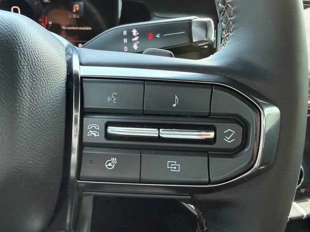Used 2024 GMC Acadia AT4 AWD/4WD image 16