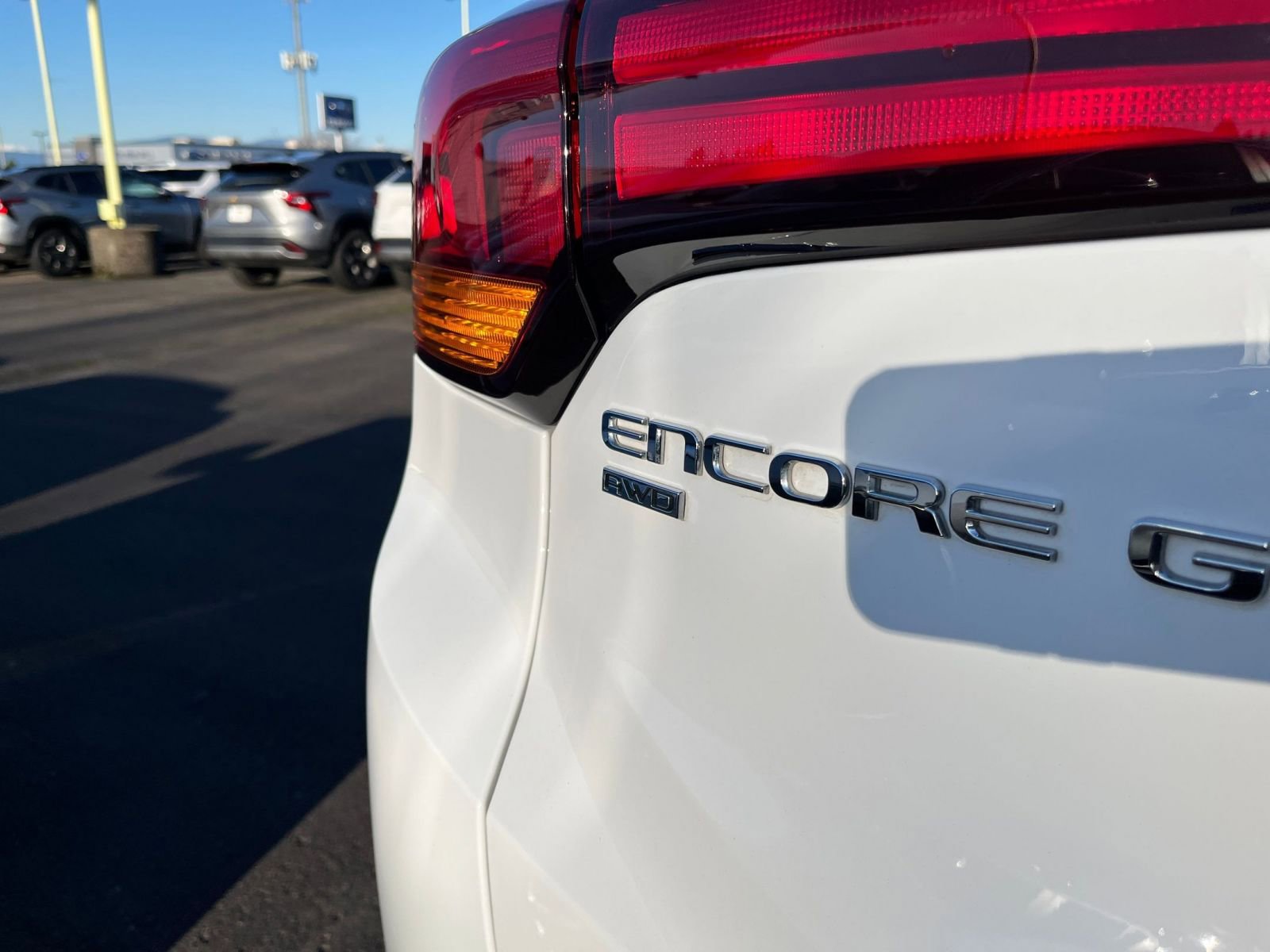 Used 2025 Buick Encore GX Preferred image 17