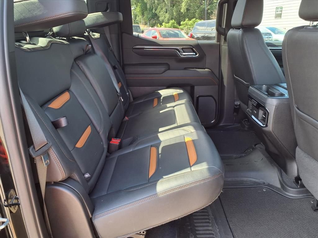 Used 2022 GMC Sierra 1500 AT4 w/ AT4 Premium Package image 15