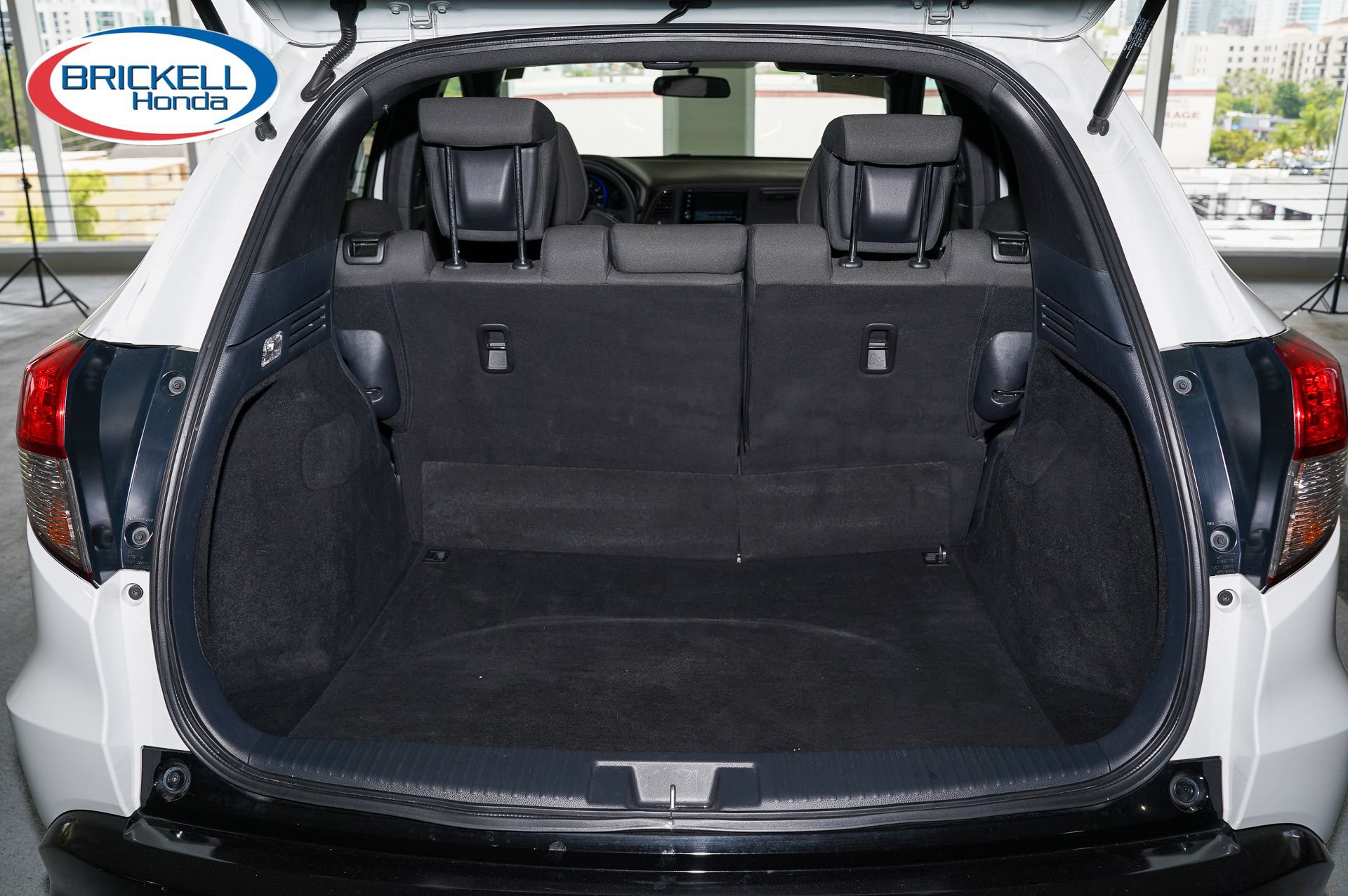 Certified 2022 Honda HR-V Sport image 9
