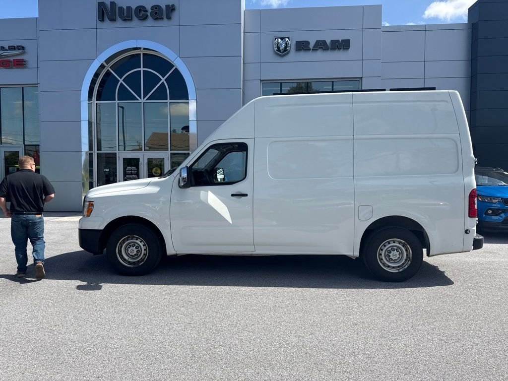 Used 2020 Nissan NV 3500 S RWD image 2