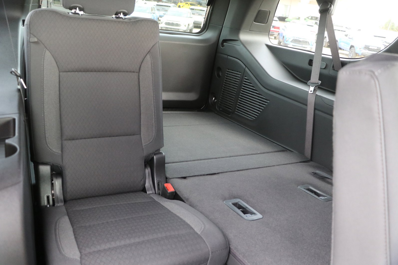 New 2026 Chevrolet Suburban LS image 31