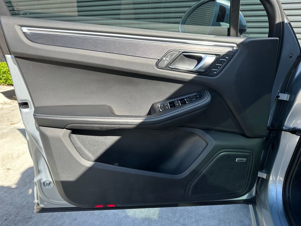 Certified 2023 Porsche Macan GTS image 20