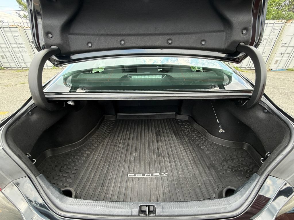 Used 2022 Toyota Camry LE FWD image 25