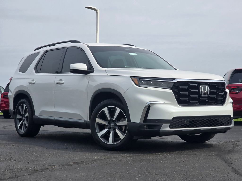 Used 2025 Honda Pilot Touring