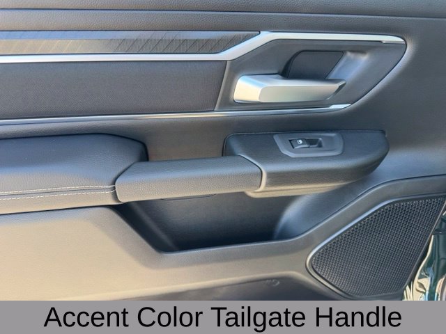 New 2026 RAM 1500 4x4 Crew Cab image 18