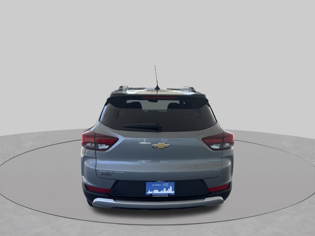 Used 2023 Chevrolet TrailBlazer LT FWD image 5