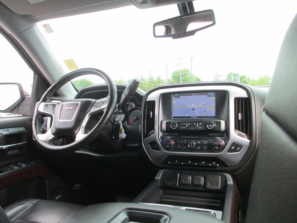 Used 2018 GMC Sierra 1500 SLT w/ SLT Premium Package AWD/4WD image 24