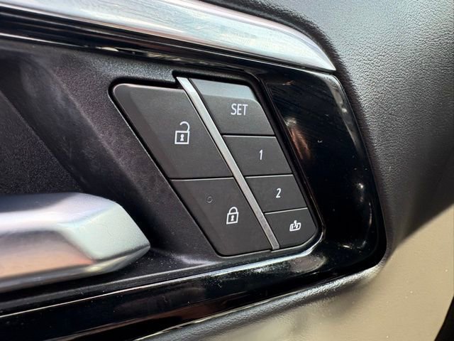 Used 2025 Chevrolet Tahoe Z71 AWD/4WD image 27